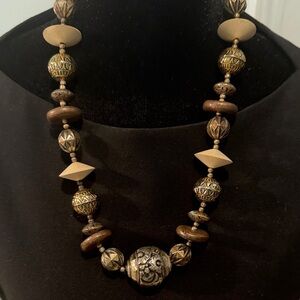 Elegant vintage Gold and Brown Beaded Necklace